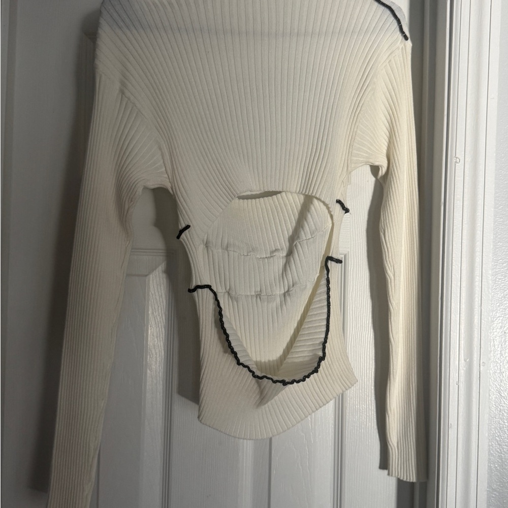 Versona White Ribbed Top - Picture 2 of 3
